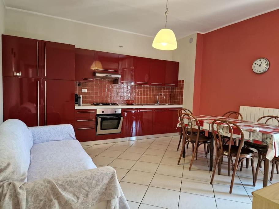 Appartamento [50 metri dal mare] - Free parking e A/C Pietra Ligure Esterno foto