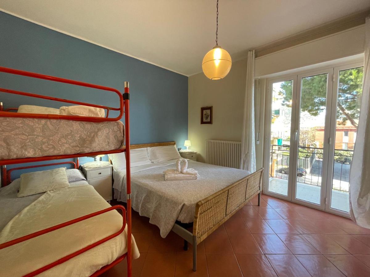 Appartamento [50 metri dal mare] - Free parking e A/C Pietra Ligure Esterno foto