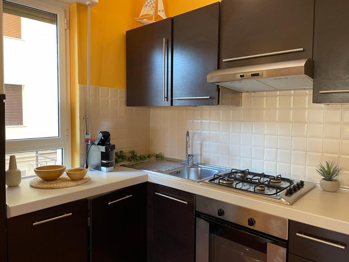 Appartamento [50 metri dal mare] - Free parking e A/C Pietra Ligure Esterno foto