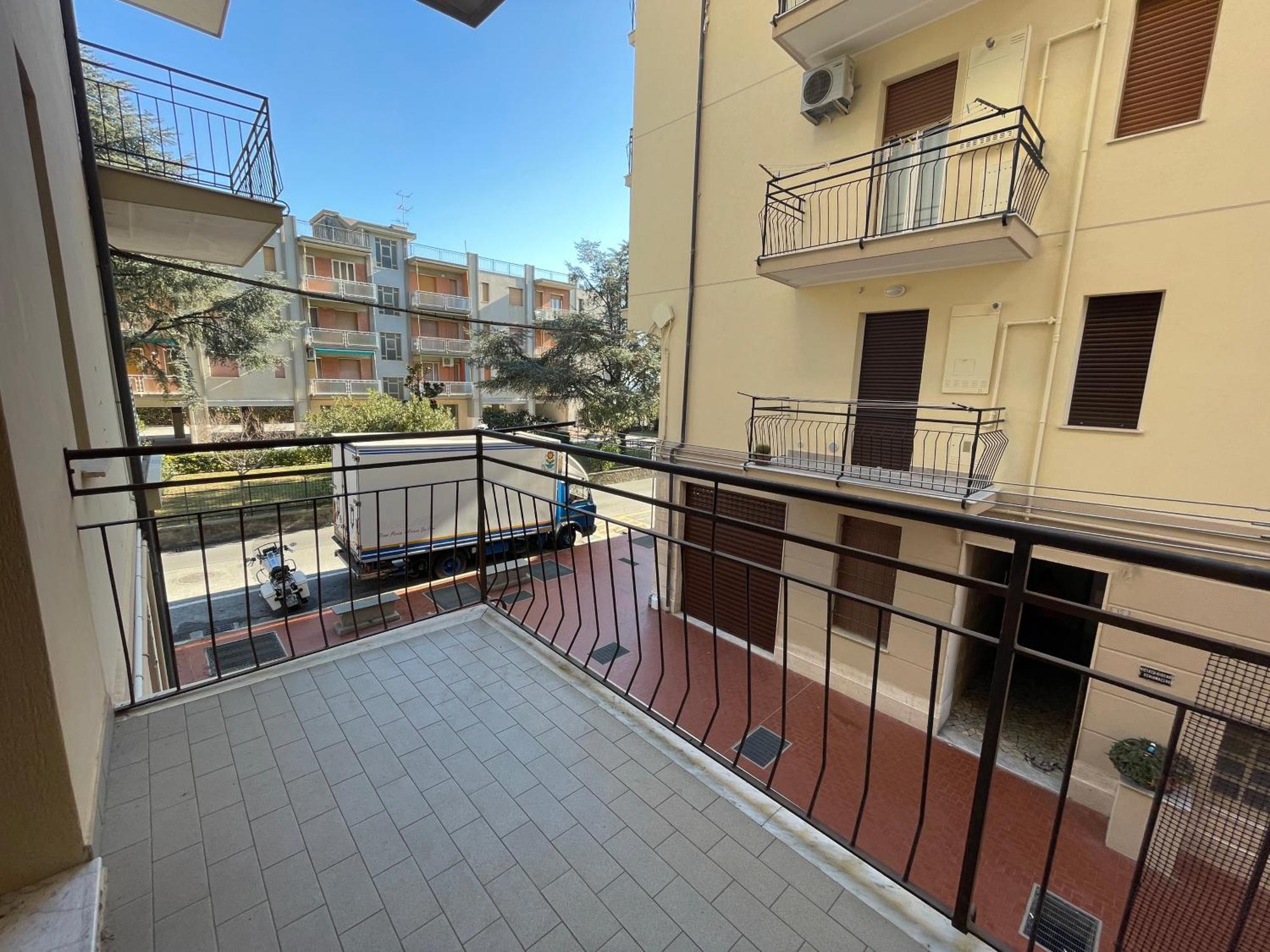 Appartamento [50 metri dal mare] - Free parking e A/C Pietra Ligure Camera foto