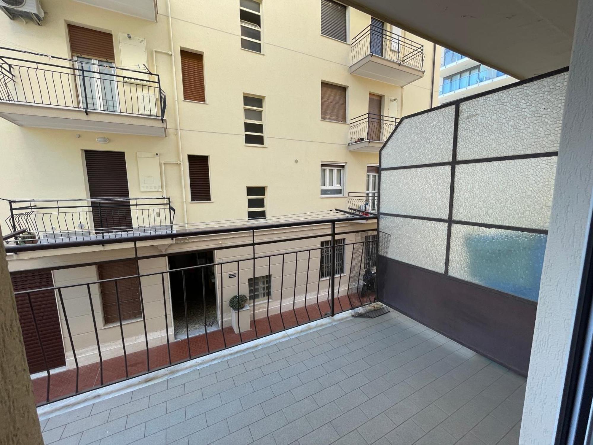 Appartamento [50 metri dal mare] - Free parking e A/C Pietra Ligure Camera foto